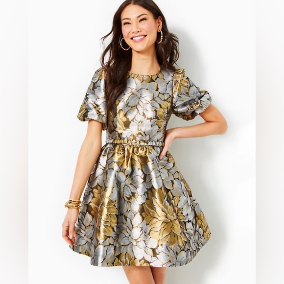 Lilly Pulitzer Dresses & Skirts - Lily Pulitzer Priyanka Short Sleeve Floral Jacquard Dress sz.10